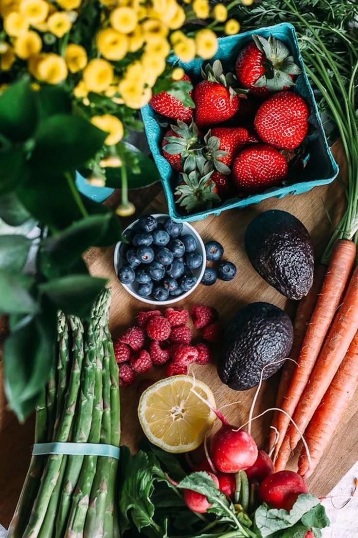 Sun-Kissed Orchard: Juicy Fruit Medley Box